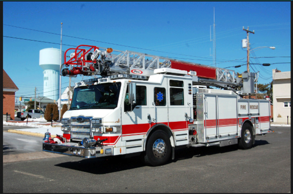 2010 Pierce 75' Aerial