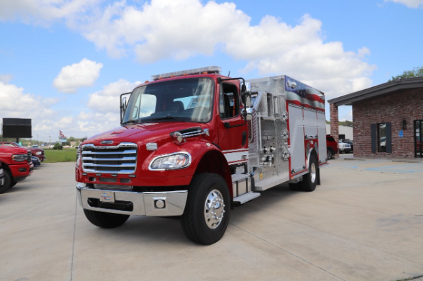 2025 Freightliner M2-106 PLUS