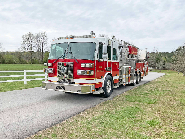 2008 Sutphen 100' Mid-Mount Platform