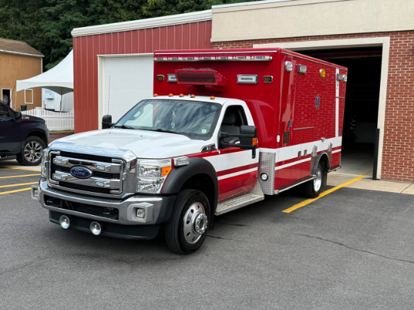 2014 Road Rescue Ford F-550 4x4 Ambulance