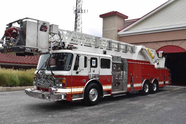 2002 American LaFrance 105' Platform