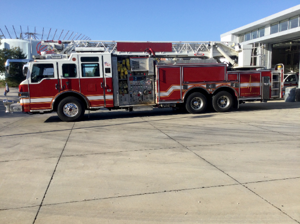 2009 Pierce Velocity 75' Quint