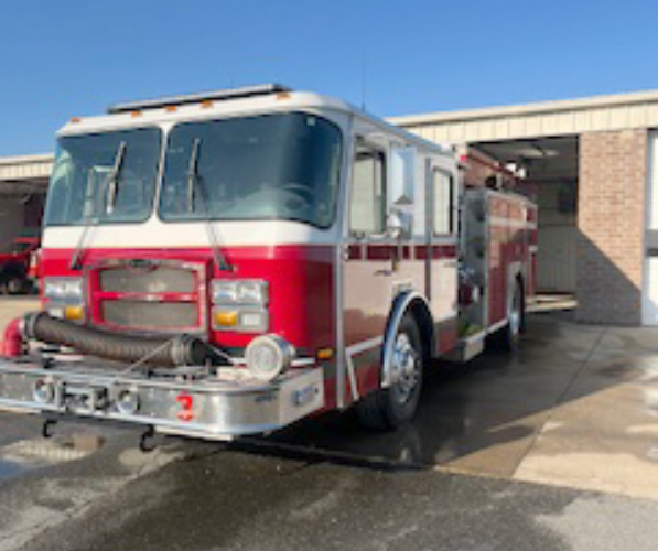 2002 E-One Typhoon Pumper