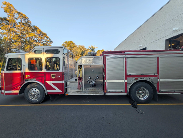 2005 E-One Typhoon Pumper
