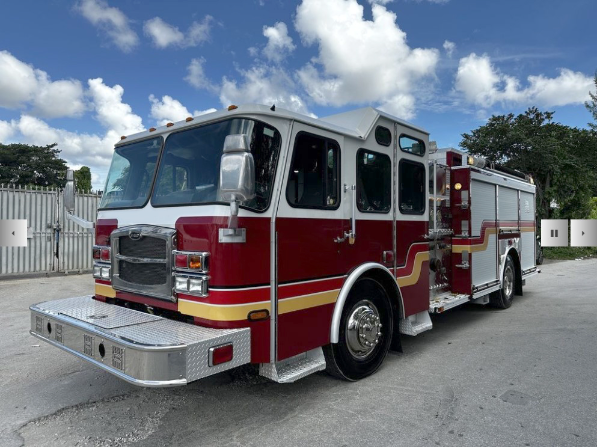 2010 E-One Typhoon Pumper